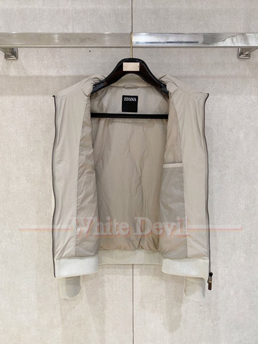 하얀악마 이미테이션 제냐 패딩 (11).jpg