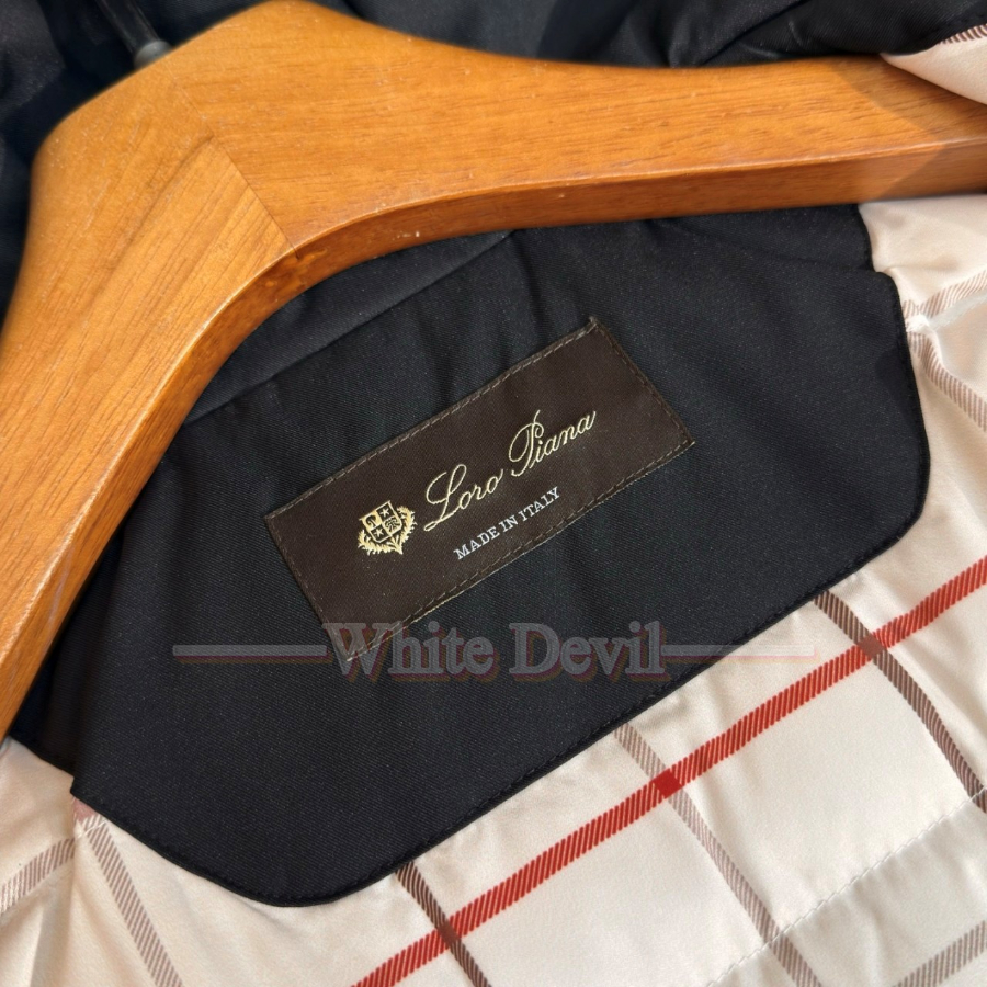 하얀악마 로로피아나 레플리카패딩 (18).jpg