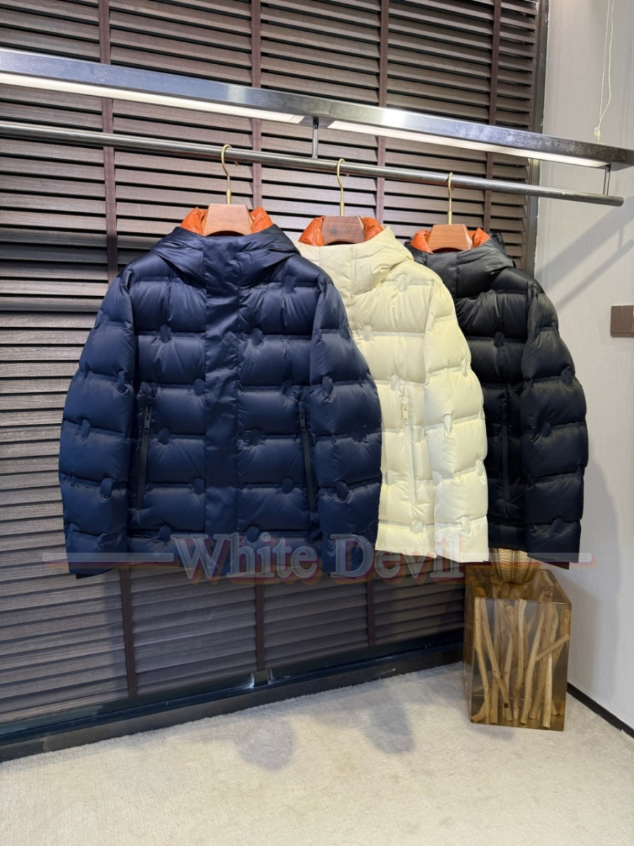 하얀악마 레플리카 제냐 패딩 (1).jpg