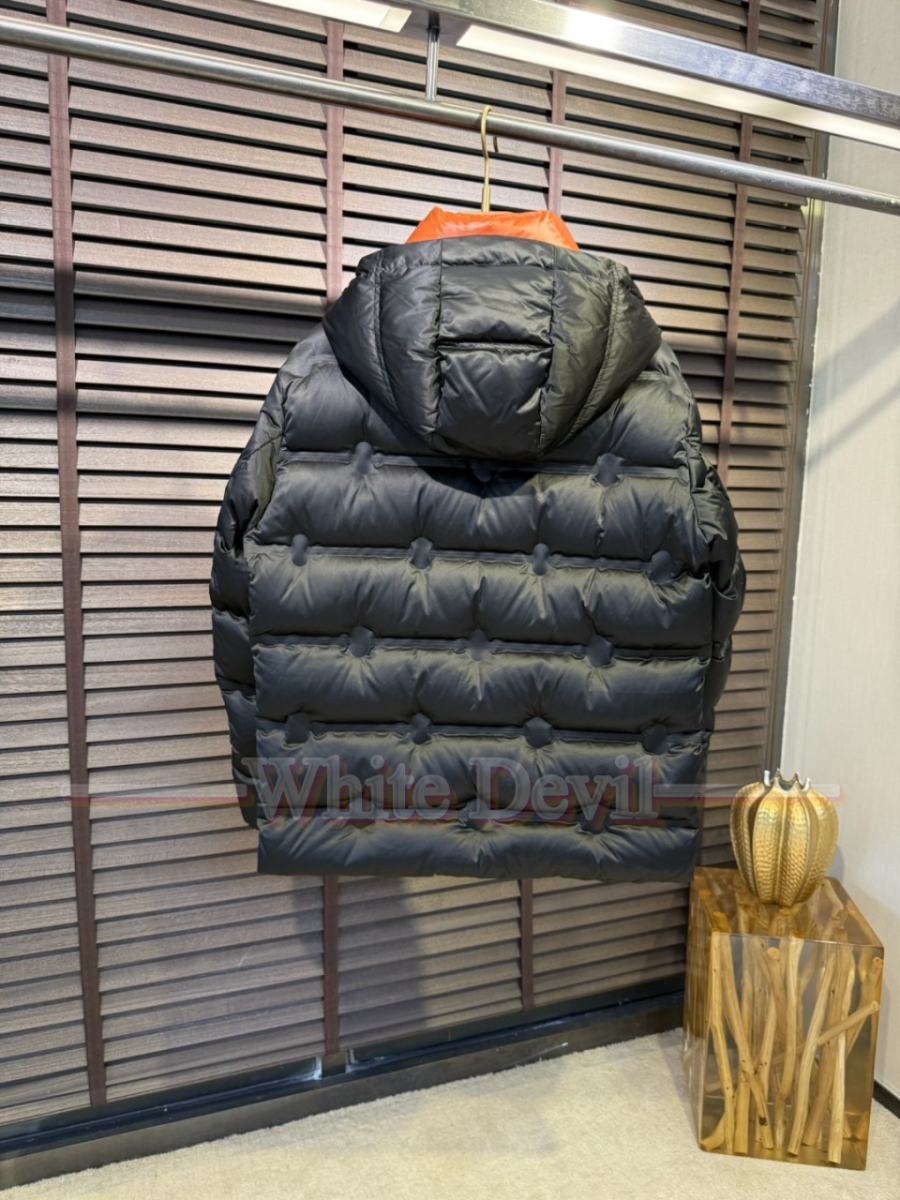 하얀악마 레플리카 제냐 패딩 (5).jpg