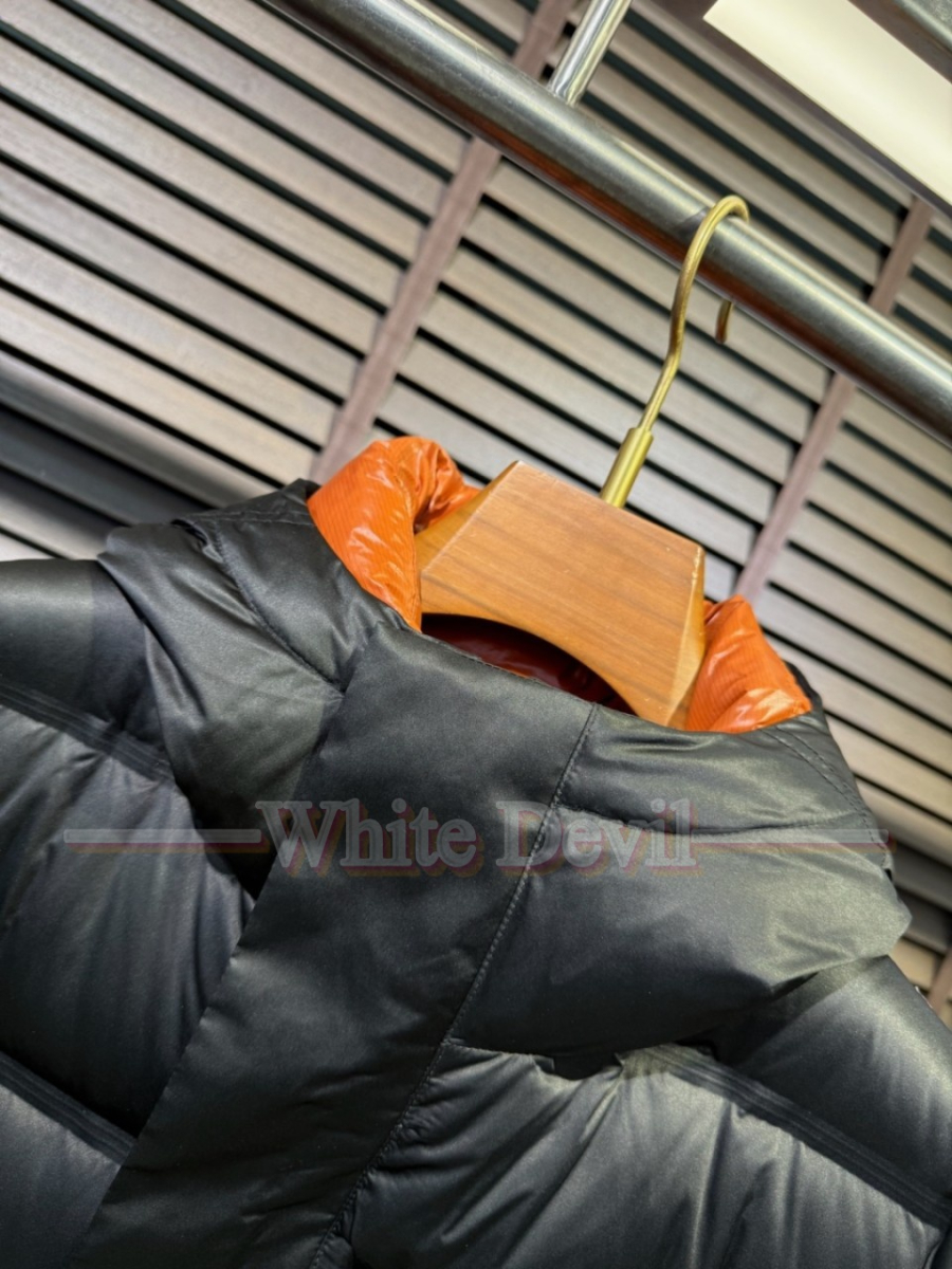 하얀악마 레플리카 제냐 패딩 (6).jpg