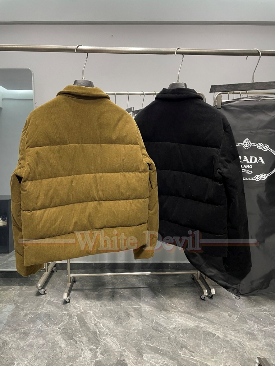 하얀악마 프라다 레플리카 점퍼 (4).jpg