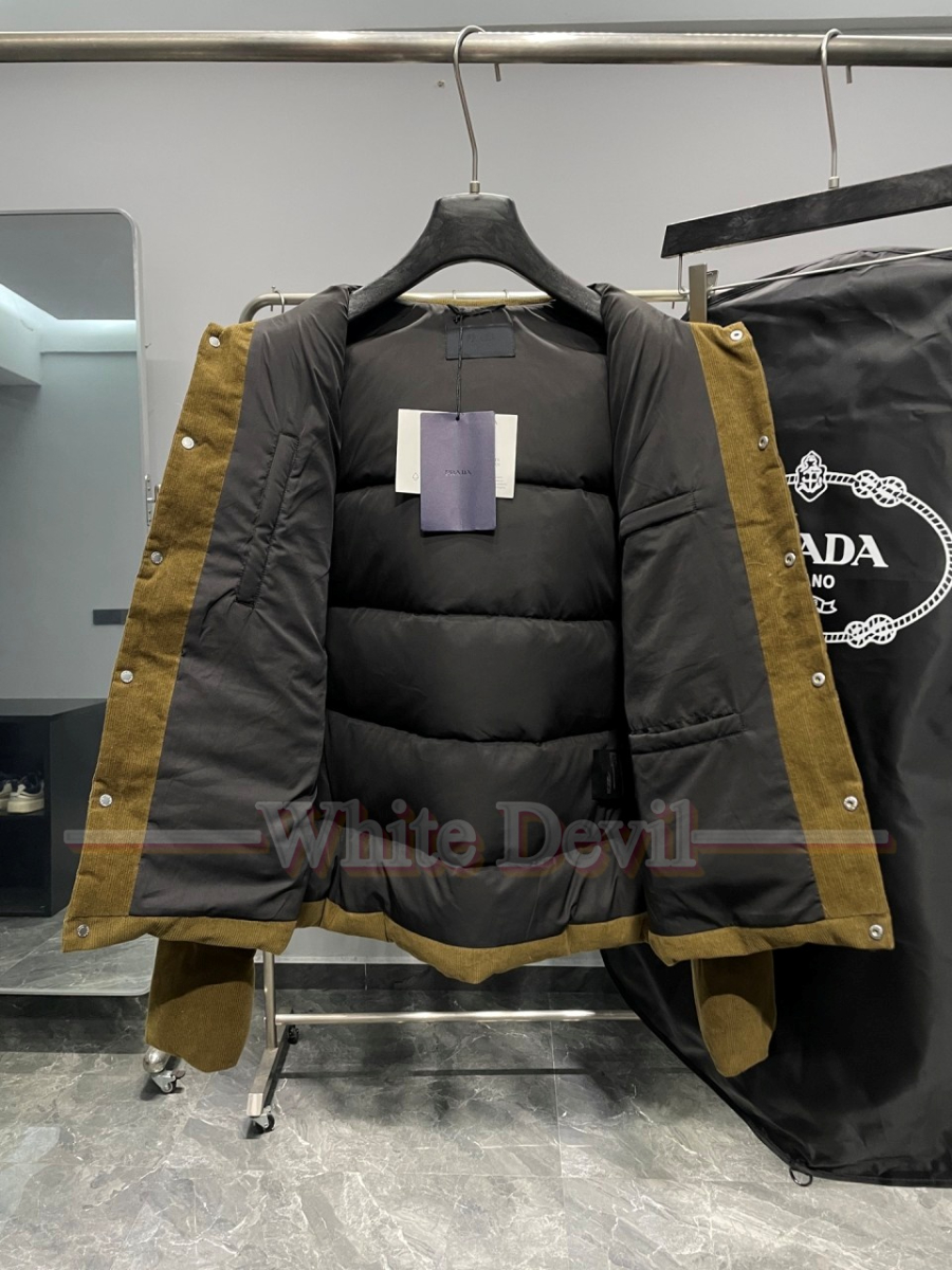 하얀악마 프라다 레플리카 점퍼 (8).jpg