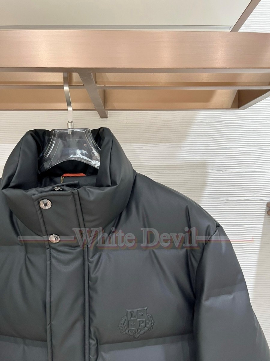 하얀악마 레플리카 로로피아나 패딩 (3).jpg