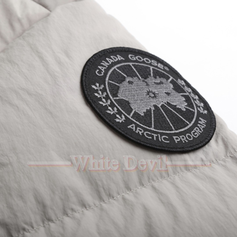 하얀악마 레플리카 캐나다구스 패딩 (19).jpg
