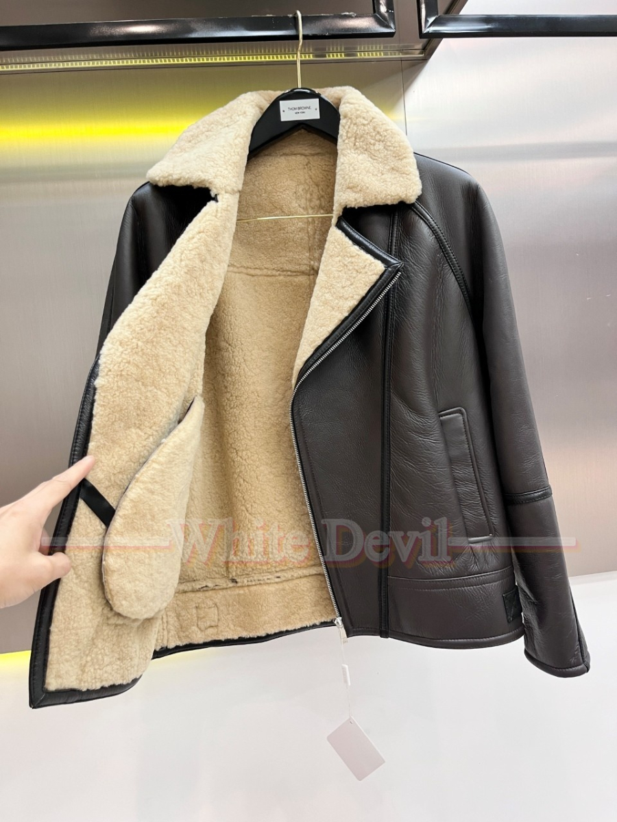 하얀악마 레플리카 로에베 무스탕 (4).jpg