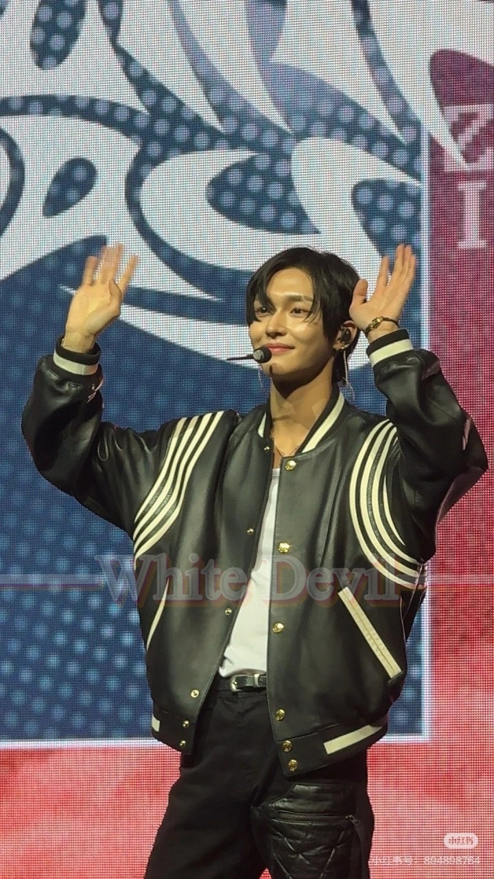 하얀악마 레플리카 발리 가죽자켓 (1).jpg