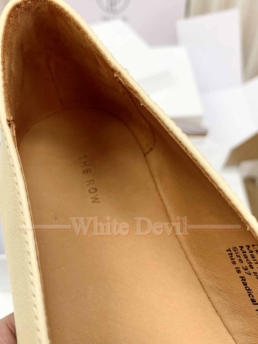 하얀악마 이미테이션 더로우 로퍼 (14).jpg