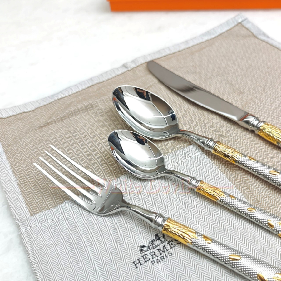 하얀악마 에르메스 커트러리 레플리카 (6).jpg