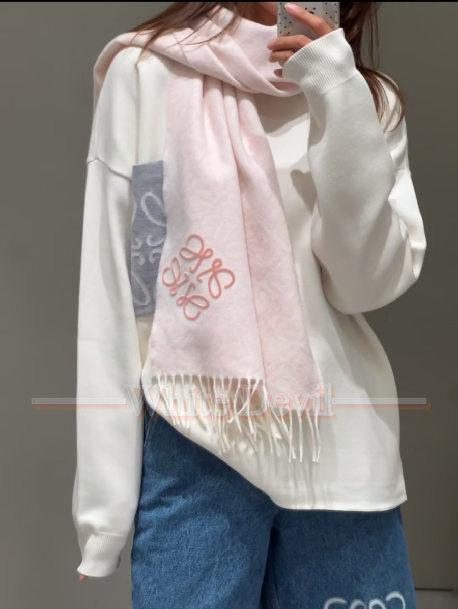 하얀악마 레플리카 로에베 목도리 (1).jpg