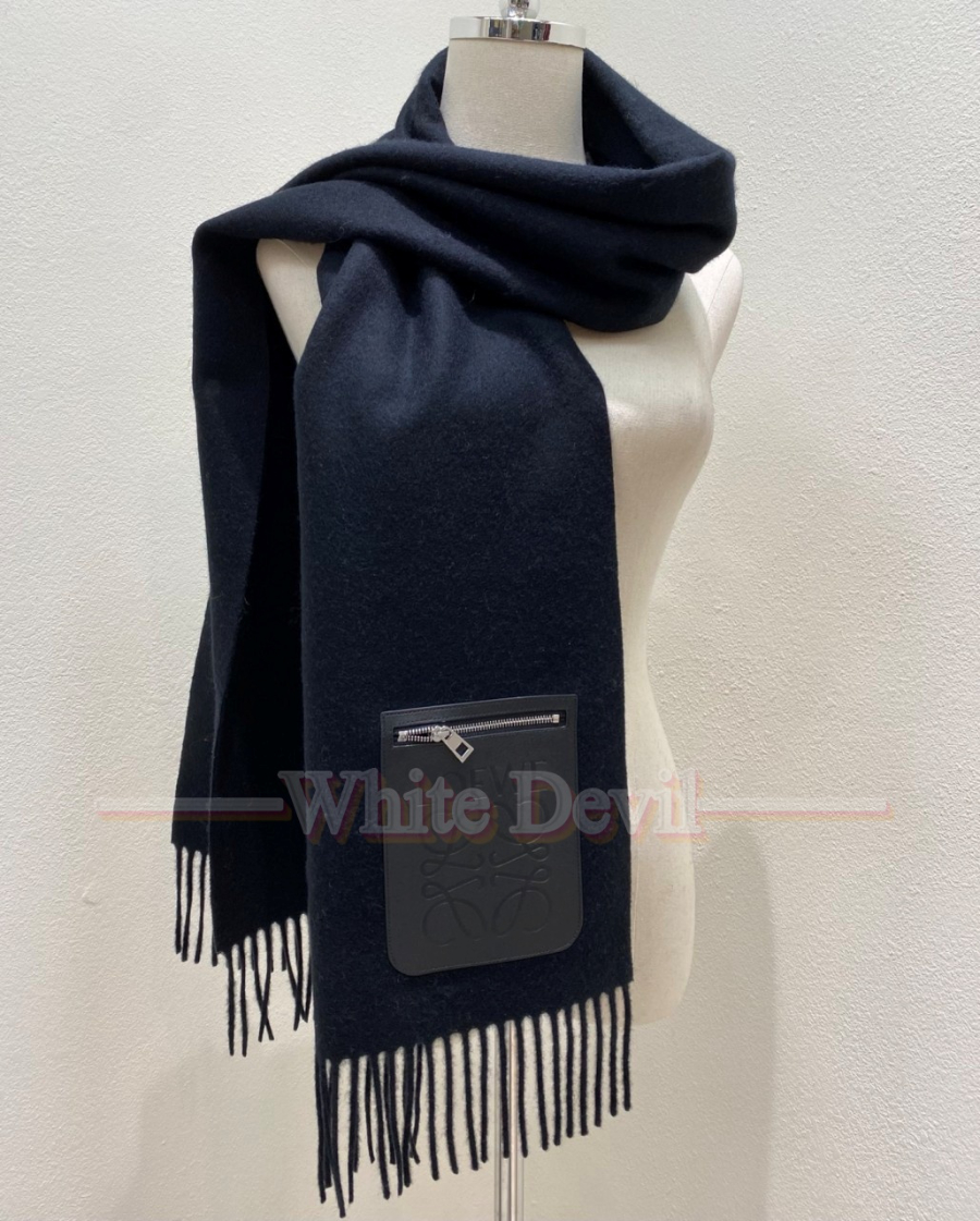 하얀악마 레플리카 로에베 목도리 (1).jpg