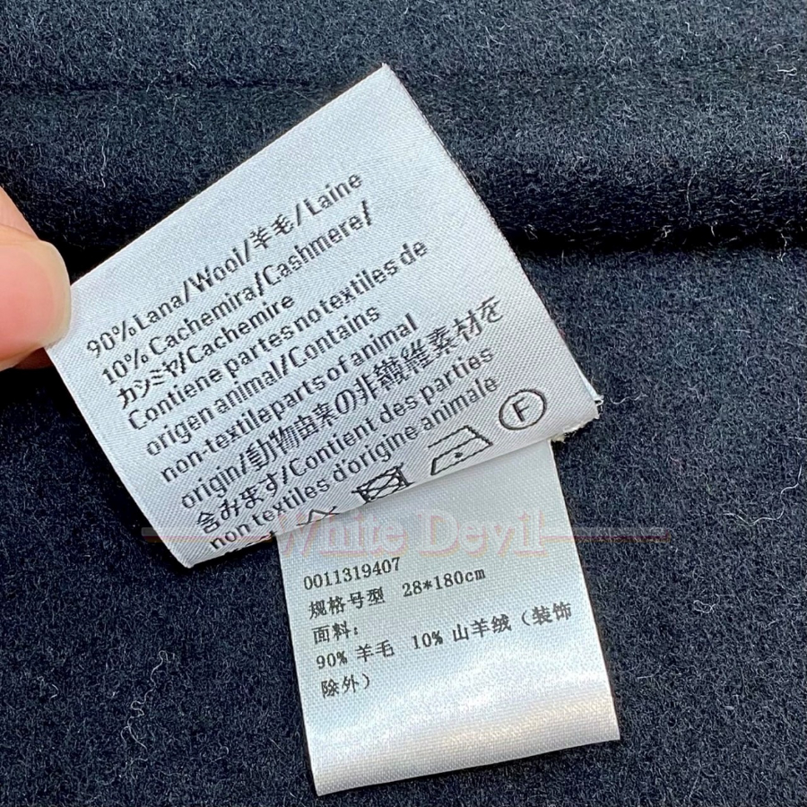 하얀악마 레플리카 로에베 목도리 (5).jpg