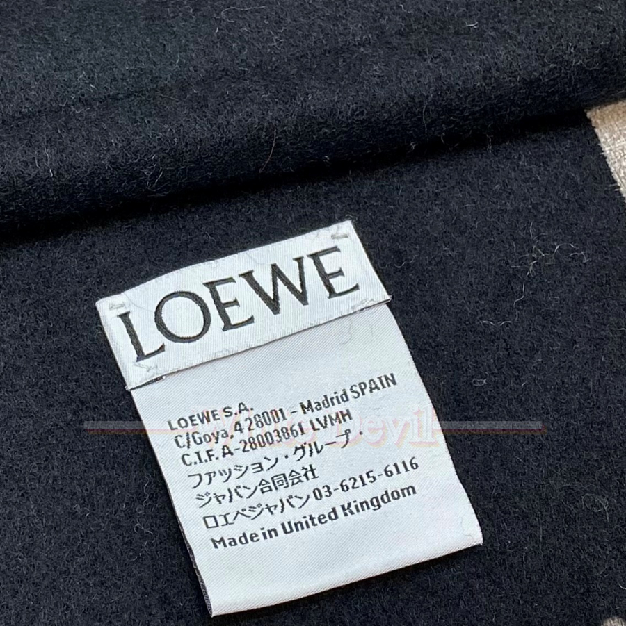 하얀악마 레플리카 로에베 목도리 (6).jpg