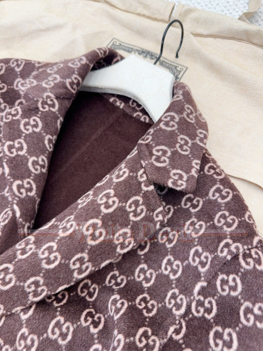 하얀악마 구찌 코트 레플리카 (24).jpg