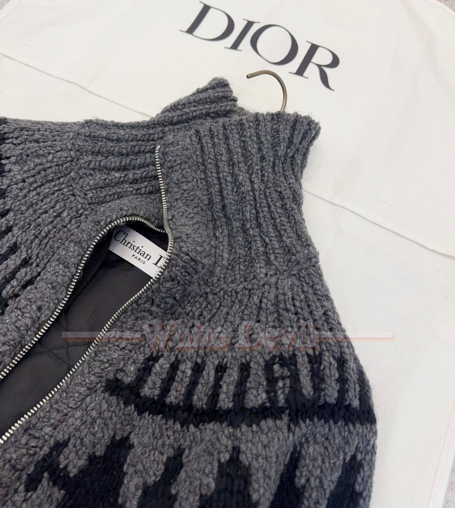 하얀악마 이미테이션 디올 점퍼 (14).jpg