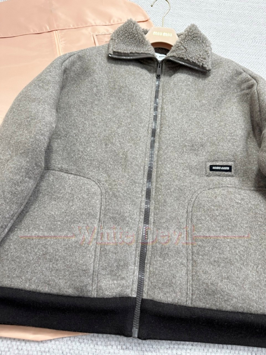 하얀악마 레플리카 미우미우 코트 (8).jpg