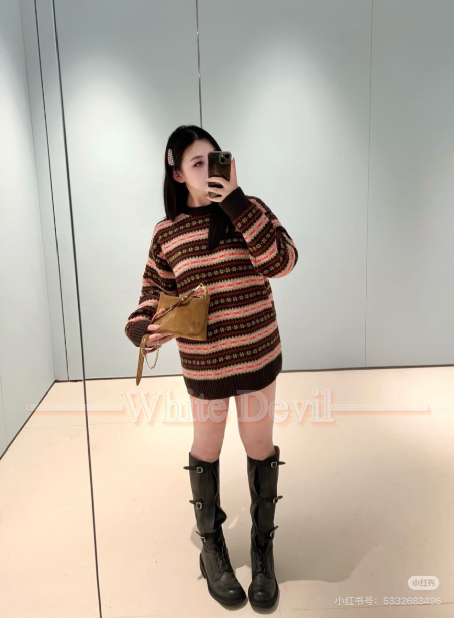 하얀악마 레플리카 미우미우 스웨터 (1).jpg