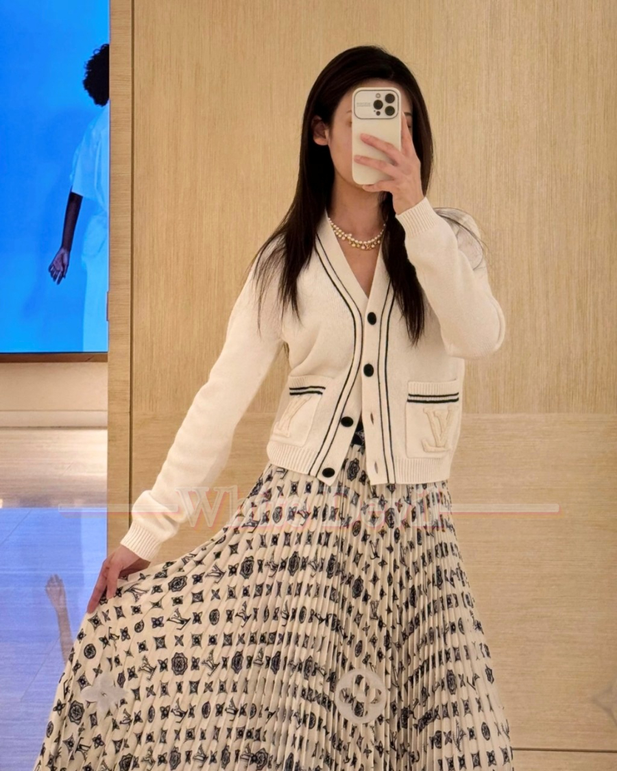 하얀악마 이미테이션 루이비통 가디건 (2).jpg