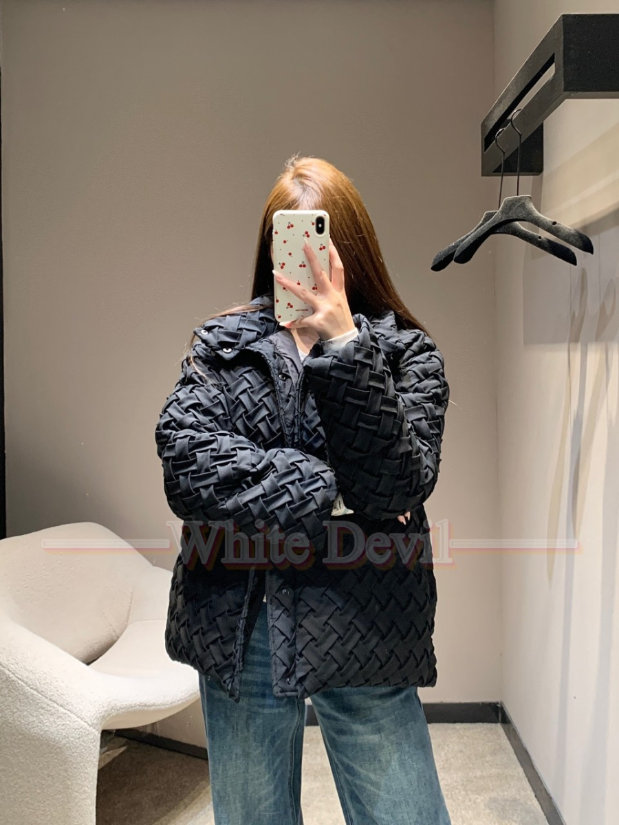 하얀악마 이미테이션 보테가 패딩 (2).jpg