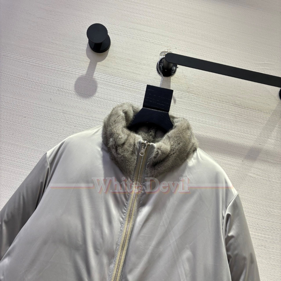 하얀악마 레플리카 로로피아나 패딩 (13).jpg