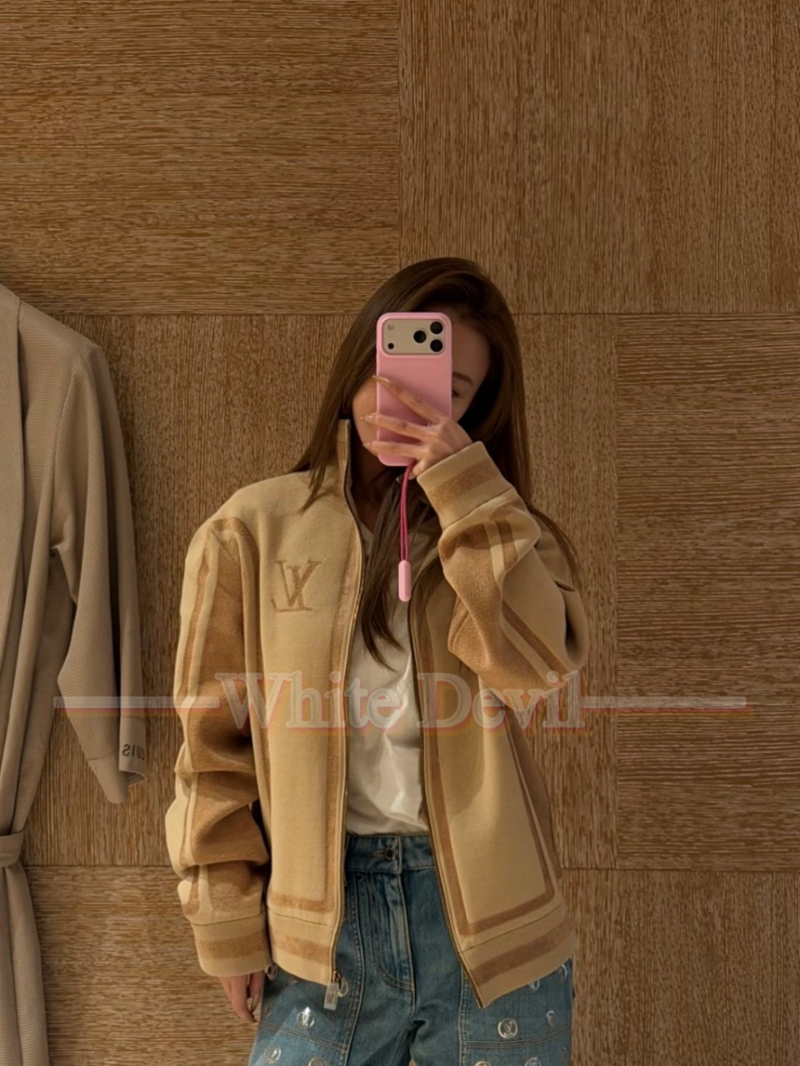 하얀악마 이미테이션 루이비통 가디건 (2).jpg