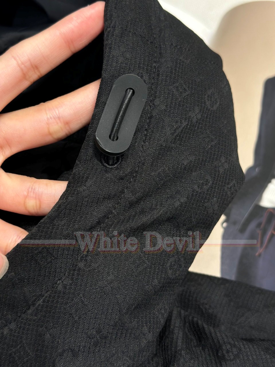 하얀악마 레플리카 루이비통 패딩 (8).jpg