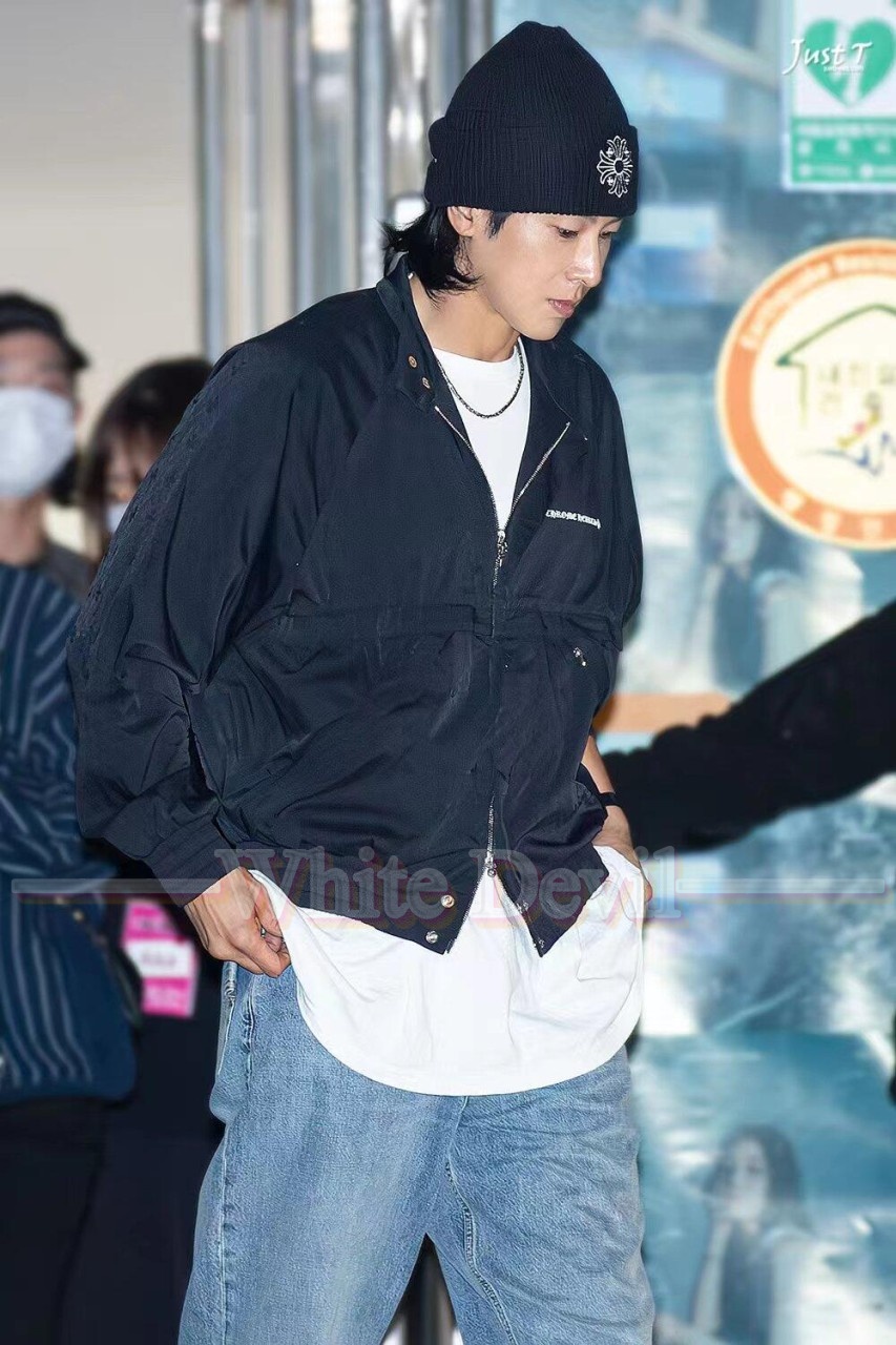 하얀악마 레플리카 크롬하츠 점퍼 (1).jpg