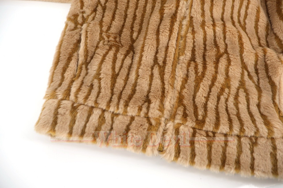 하얀악마 레플리카 루이비통 자켓 (9).jpg