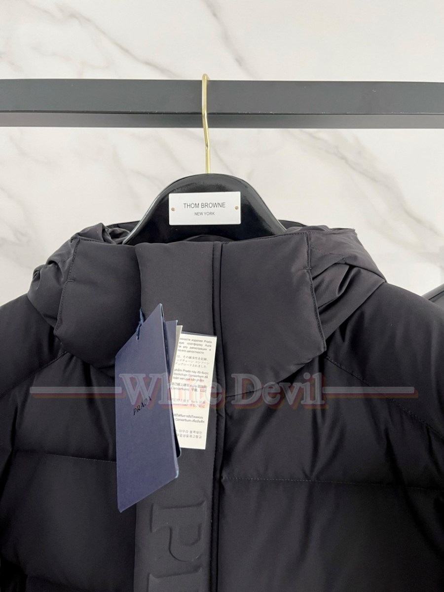 하얀악마 이미테이션 프라다 패딩 (2).jpg