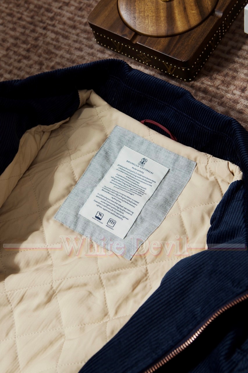 하얀악마 이미테이션 쿠치넬리 점퍼 (14).jpg