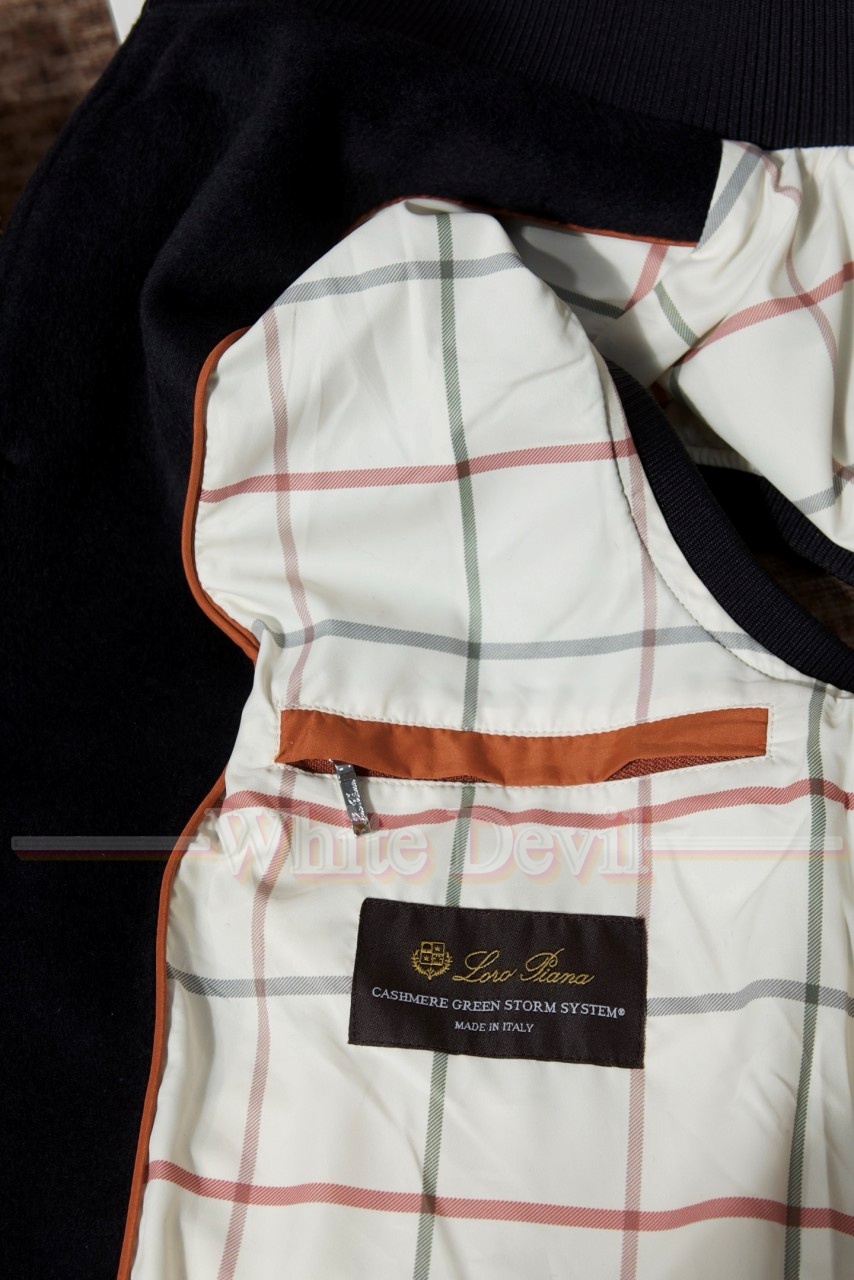 하얀악마 이미테이션 로로피아나 조끼 (15).jpg