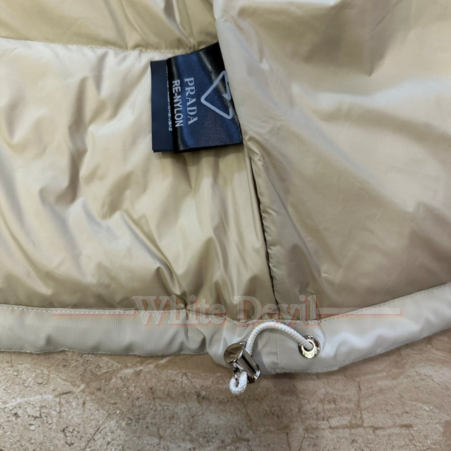 하얀악마 이미테이션 프라다 패딩 (10).jpg
