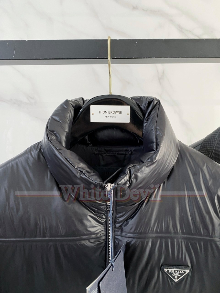 하얀악마 이미테이션 프라다 패딩 (2).jpg