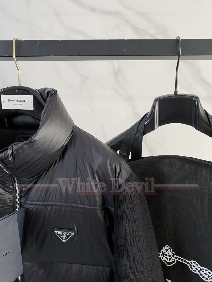 하얀악마 이미테이션 프라다 패딩 (3).jpg