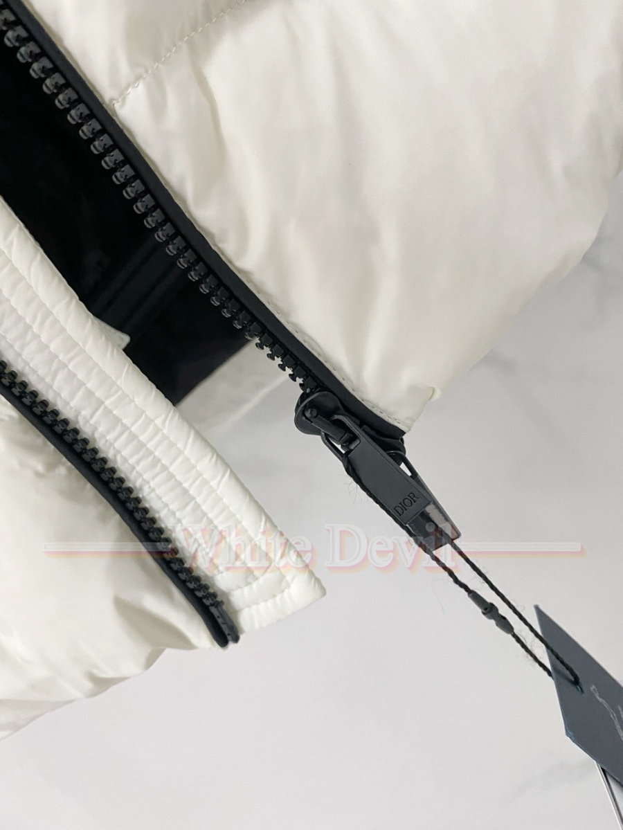 하얀악마 이미테이션 디올 패딩 (7).jpg
