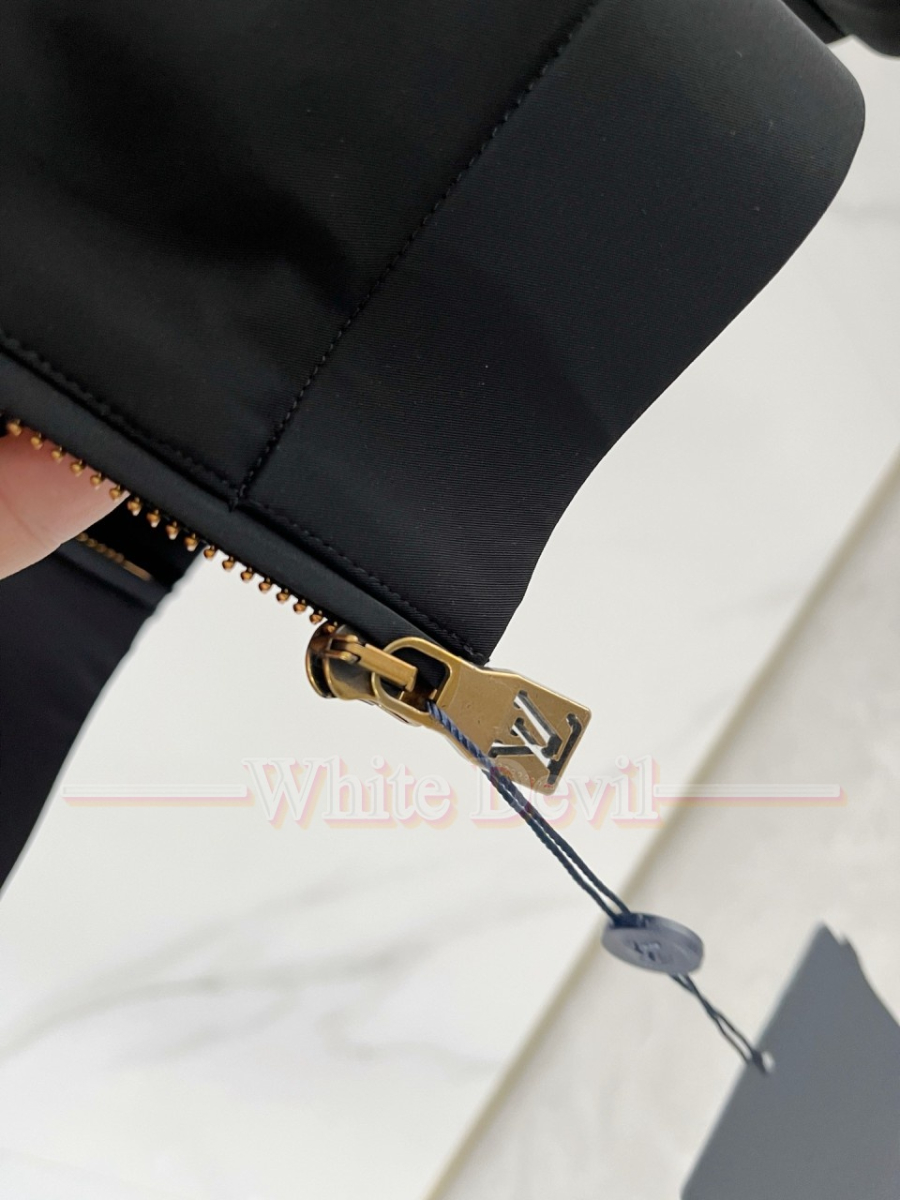 하얀악마 이미테이션 루이비통 패딩 (7).jpg