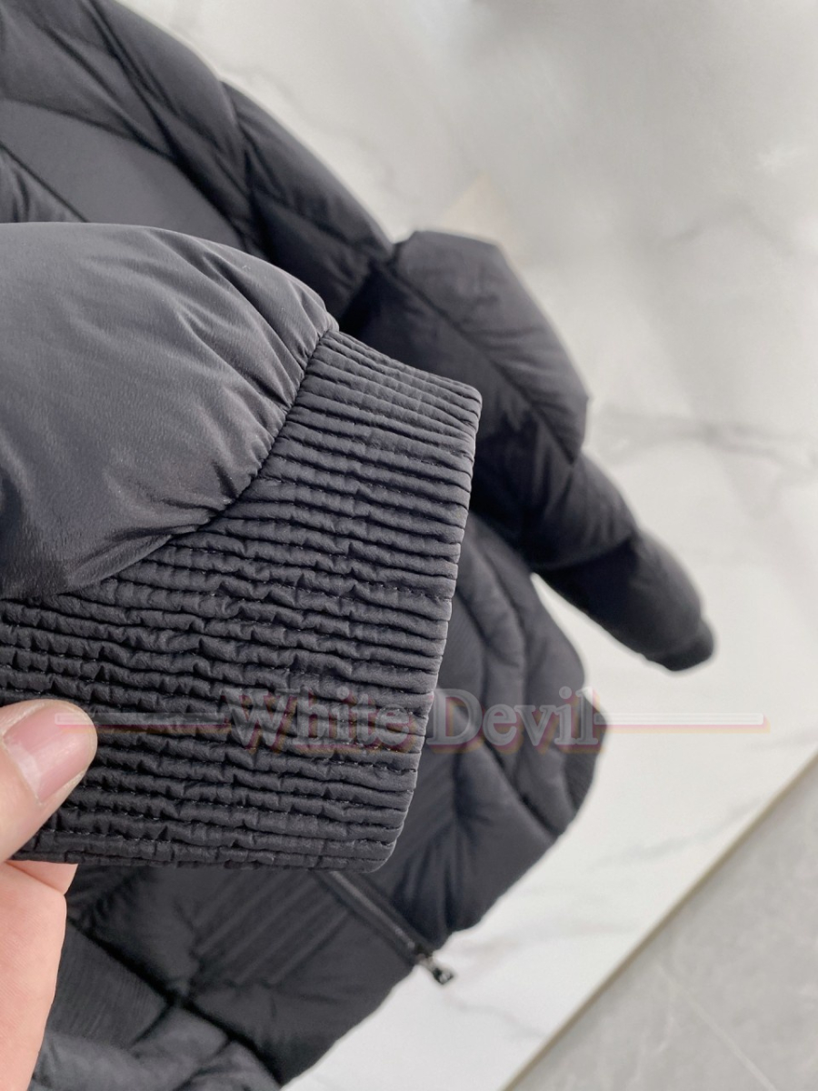 하얀악마 이미테이션 루이비통 패딩 (6).jpg