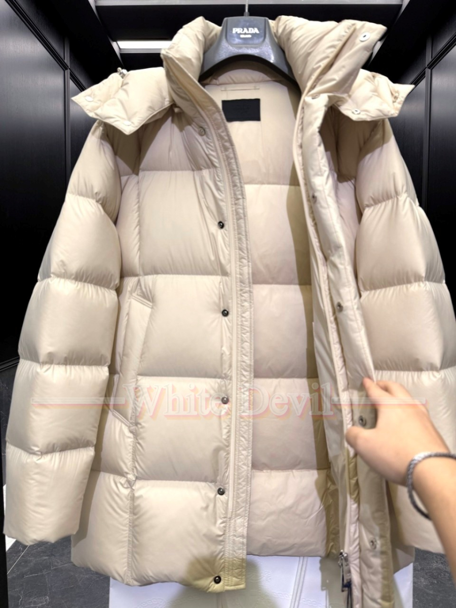 하얀악마 레플리카 프라다 패딩 (8).jpg