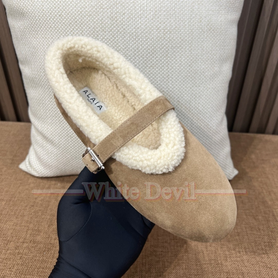 하얀악마 이미테이션 알라이아 플랫 (12).jpg
