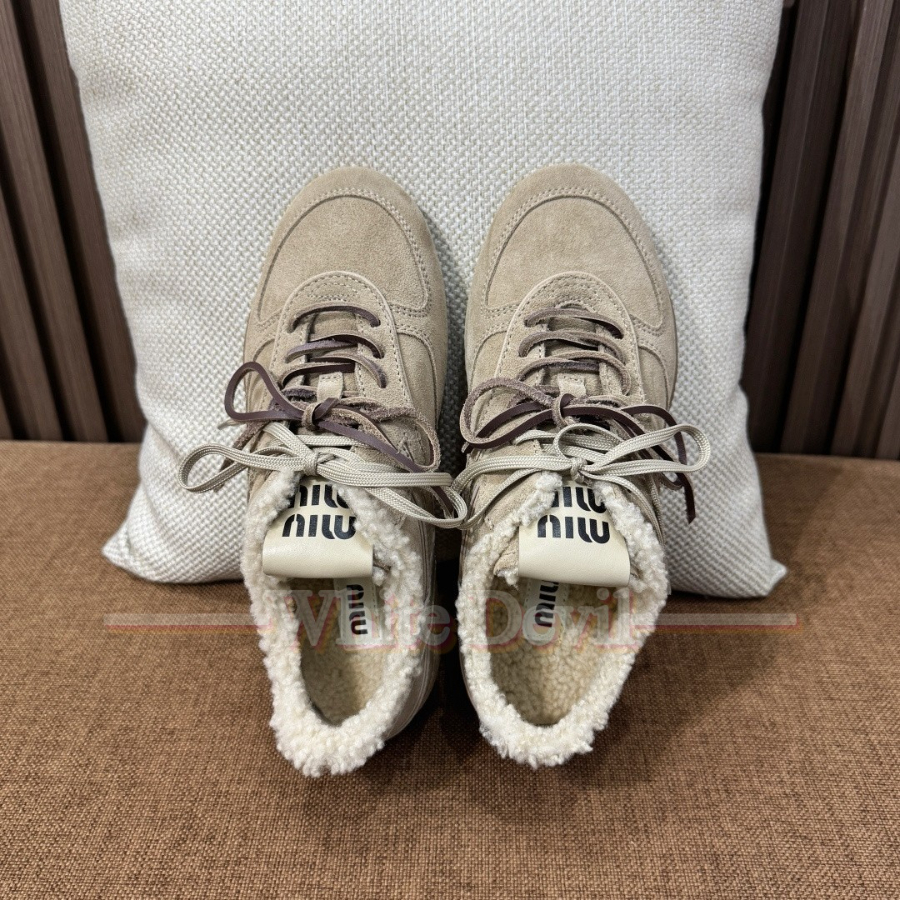 하얀악마 이미테이션 미우미우 운동화 (4).jpg