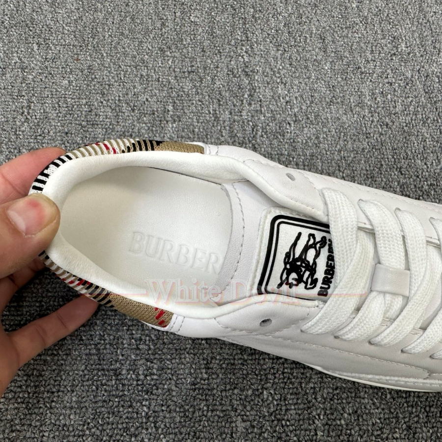 하얀악마 레플리카 버버리 운동화 (8).jpg