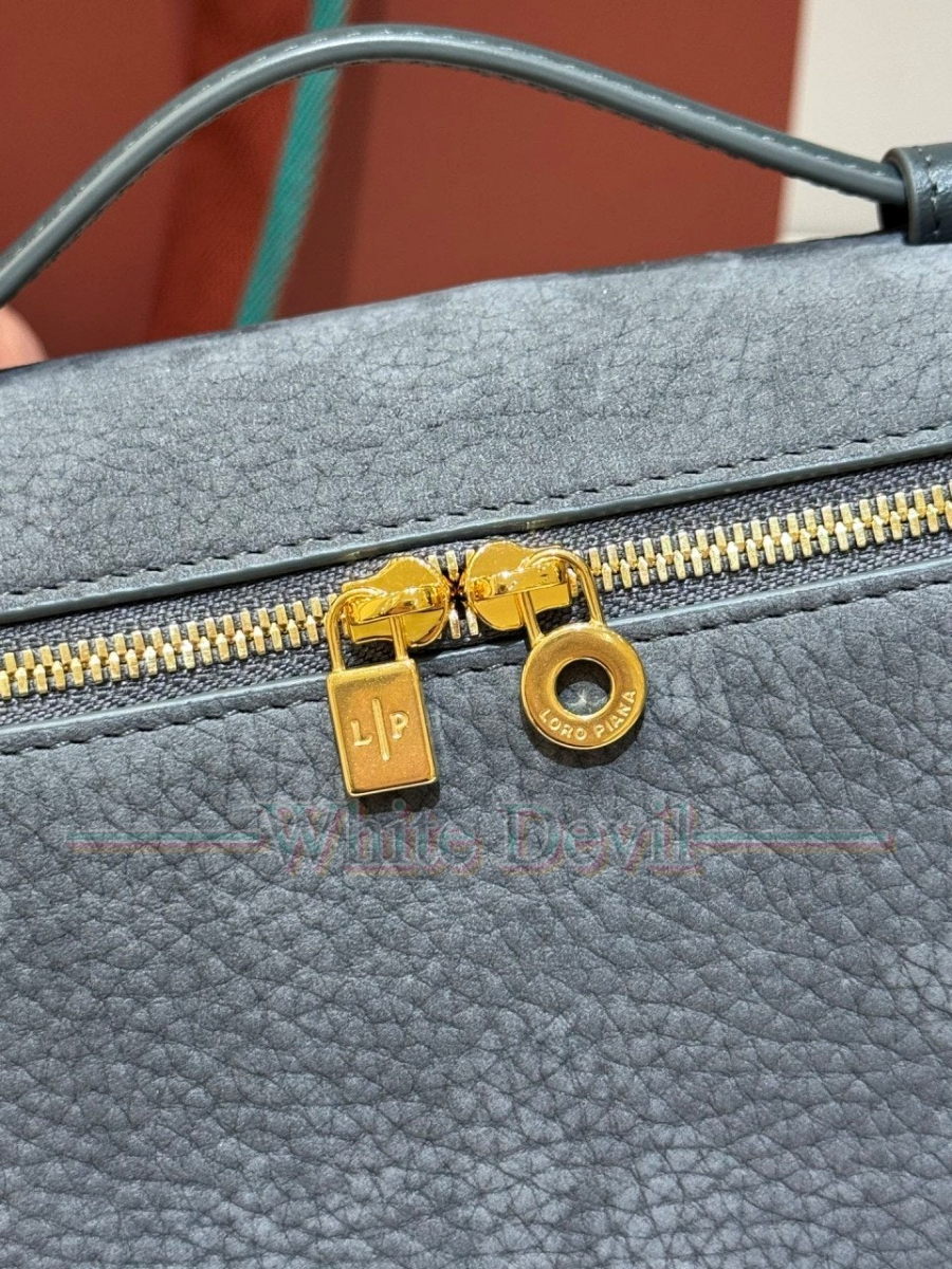 하얀악마 레플리카 로로피아나 L19 (5).jpg