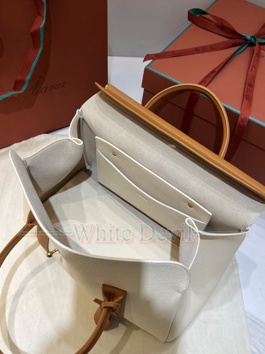 하얀악마 레플리카 로로피아나 룸백 (8).jpg