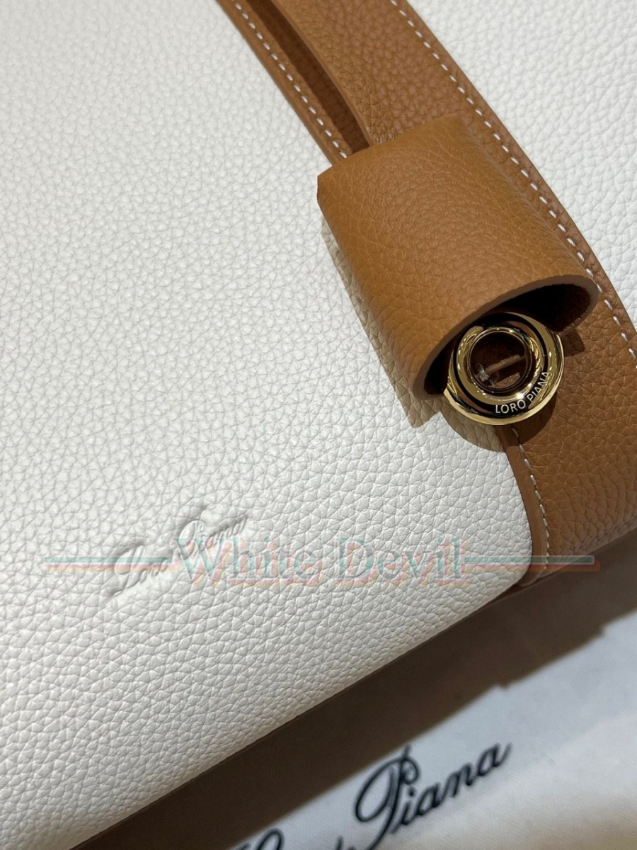 하얀악마 레플리카 로로피아나 룸백 (6).jpg
