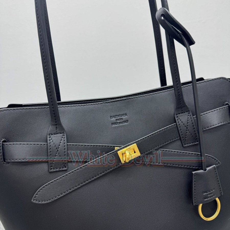 하얀악마 레플리카 발렌시아가 벨에어 (6).jpg