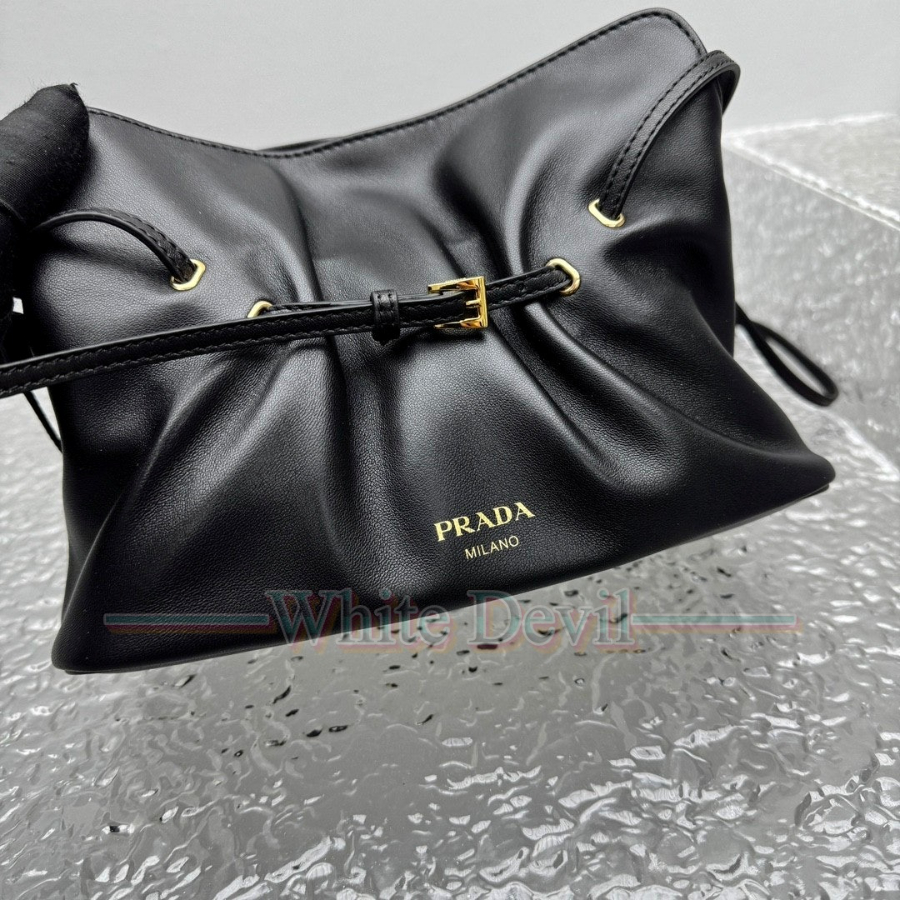 하얀악마 레플리카 프라다 가방 (5).jpg