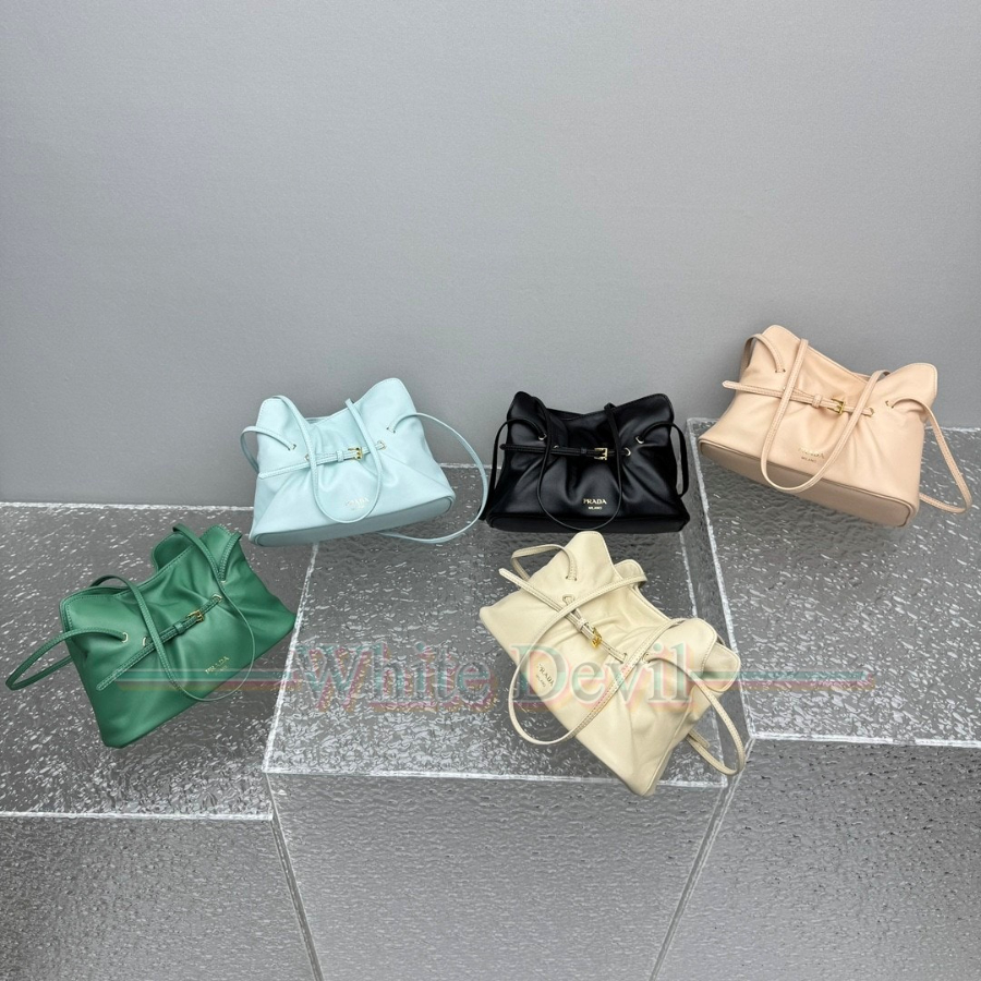하얀악마 레플리카 프라다 가방 (10).jpg