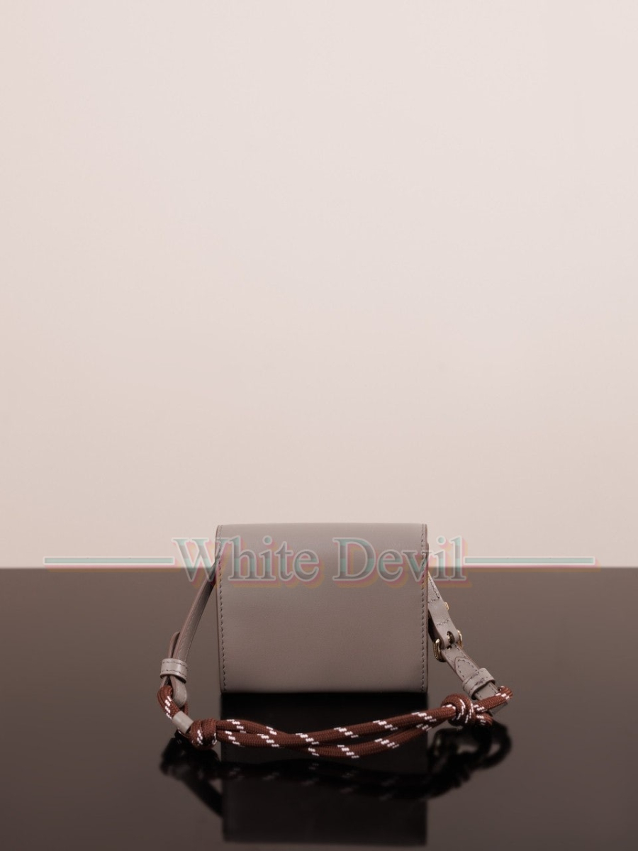 하얀악마 레플리카 미우미우 가방 (3).jpg