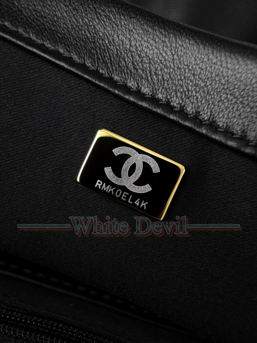 하얀악마 레플리카 샤넬 플랩백 (15).jpg