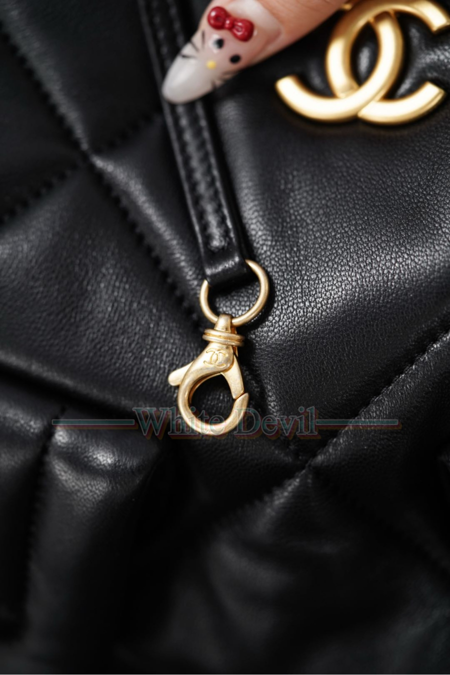 하얀악마 레플리카 샤넬 가방 (26).jpg